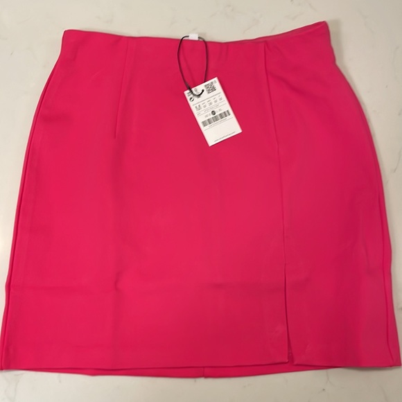 Hot Pink Mini Skirt. NEVER WORN. BNWT. - Picture 2 of 2